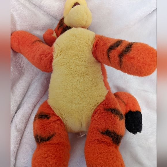 Vintage Disney Tigger Plush 13" - Picture 5 of 5